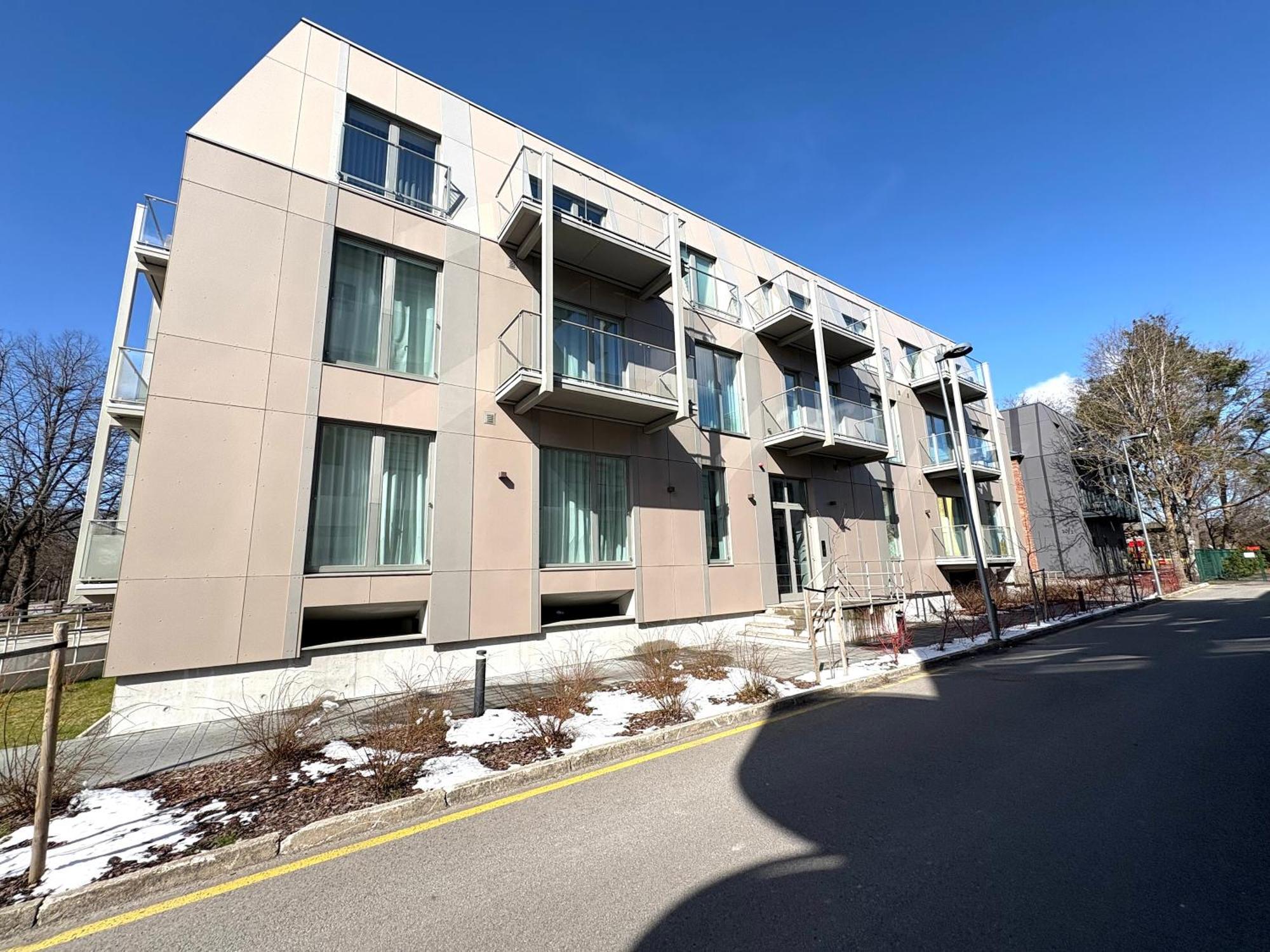 Tiffany Apartment